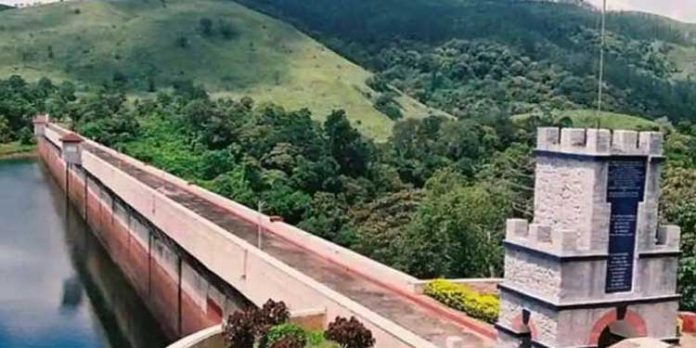 മുല്ലപ്പെരിയാര് : യോഗത്തില്നിന്ന് തമിഴ്നാട് അധികൃതര് ഇറങ്ങിപ്പോയി മുല്ലപ്പെരിയാര് : യോഗത്തില്നിന്ന് തമിഴ്നാട് അധികൃതര് ഇറങ്ങിപ്പോയി