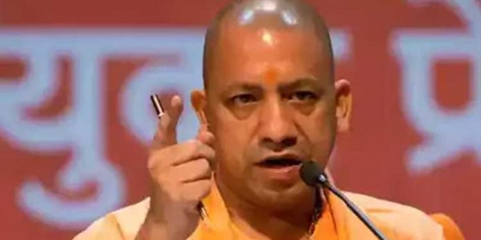 വീണ്ടും വിമര്ശനം : അക്രമ രാഷ്ട്രീയം അരങ്ങേറുന്ന കേരളം കലാപഭൂമി : യോഗി വീണ്ടും വിമര്ശനം : അക്രമ രാഷ്ട്രീയം അരങ്ങേറുന്ന കേരളം കലാപഭൂമി : യോഗി
