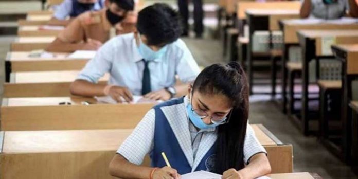 ഈ വര്ഷത്തെ പ്ലസ് വണ് പരീക്ഷ അടുത്ത അധ്യയന വര്ഷത്തിലേക്ക് നീളും ഈ വര്ഷത്തെ പ്ലസ് വണ് പരീക്ഷ അടുത്ത അധ്യയന വര്ഷത്തിലേക്ക് നീളും
