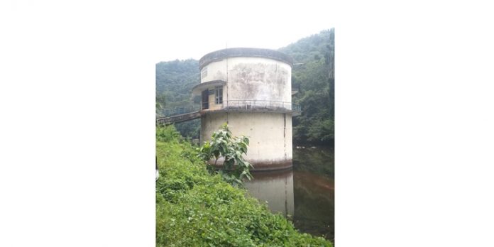 തണ്ണിതോട്ടിൽ ശുദ്ധജല ക്ഷാമം രൂക്ഷം തണ്ണിതോട്ടിൽ ശുദ്ധജല ക്ഷാമം രൂക്ഷം