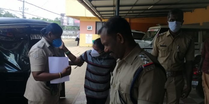 ജനമൈത്രി പോലീസിന്റെ ഇടപെടല് ഫലം കണ്ടു ; ലക്ഷ്മിക്ക് ഇനി കരുണാലയത്തിന്റെ സംരക്ഷണം ജനമൈത്രി പോലീസിന്റെ ഇടപെടല് ഫലം കണ്ടു ; ലക്ഷ്മിക്ക് ഇനി കരുണാലയത്തിന്റെ സംരക്ഷണം