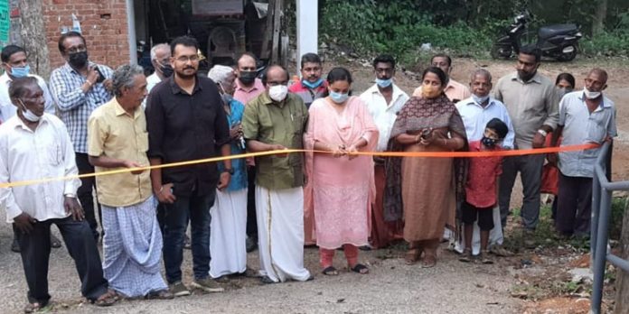 റേഷൻകട – മണ്ണാറത്തറ റോഡിൽ കൈവരികൾ സ്ഥാപിച്ചു റേഷൻകട – മണ്ണാറത്തറ റോഡിൽ കൈവരികൾ സ്ഥാപിച്ചു
