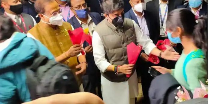 ഓപ്പറേഷന് ഗംഗ ; യുക്രൈനില് നിന്നുള്ള രണ്ടാം ഇന്ത്യന് സംഘം ഡല്ഹിയിലെത്തി ഓപ്പറേഷന് ഗംഗ ; യുക്രൈനില് നിന്നുള്ള രണ്ടാം ഇന്ത്യന് സംഘം ഡല്ഹിയിലെത്തി