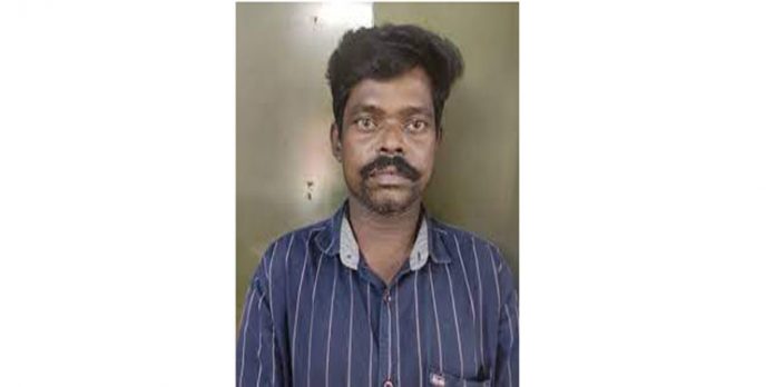 അമ്മയെ ആക്രമിച്ച് കൊലപ്പെടുത്തിയ കേസില് മകന് അറസ്റ്റില് അമ്മയെ ആക്രമിച്ച് കൊലപ്പെടുത്തിയ കേസില് മകന് അറസ്റ്റില്