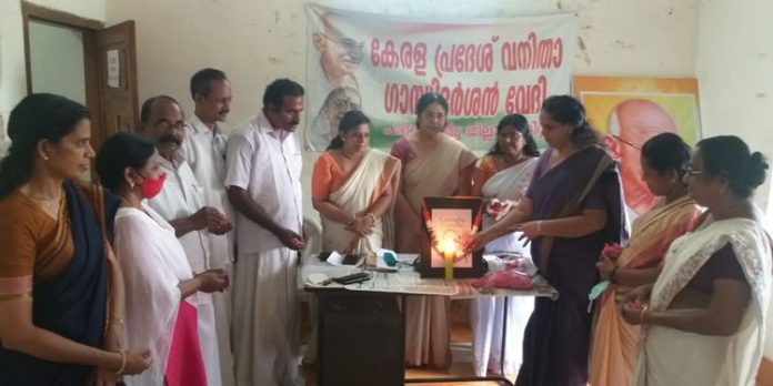 കസ്തൂർബാഗാന്ധി ദിനം ഉദ്ഘാടനം ചെയ്തു കസ്തൂർബാഗാന്ധി ദിനം ഉദ്ഘാടനം ചെയ്തു