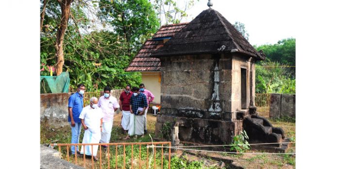 റാന്നി കീഴേമഠം ഹൃഷികേശ ക്ഷേത്രം പുനർനിർമ്മിക്കാൻ അടിയന്തര നടപടി സ്വീകരിക്കും ; അഡ്വ. കെ അനന്തഗോപൻ റാന്നി കീഴേമഠം ഹൃഷികേശ ക്ഷേത്രം പുനർനിർമ്മിക്കാൻ അടിയന്തര നടപടി സ്വീകരിക്കും ; അഡ്വ. കെ അനന്തഗോപൻ