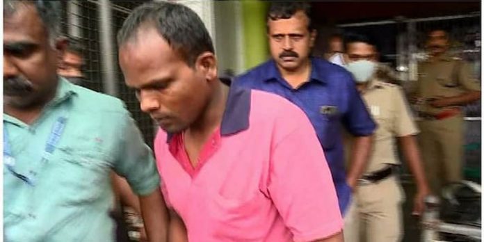 ലോക്കറ്റ് തമിഴ്നാട്ടിലാണെന്ന് തെറ്റിദ്ധരിപ്പിച്ചു ; പോലീസിനെ വട്ടം കറക്കി പ്രതി ലോക്കറ്റ് തമിഴ്നാട്ടിലാണെന്ന് തെറ്റിദ്ധരിപ്പിച്ചു ; പോലീസിനെ വട്ടം കറക്കി പ്രതി