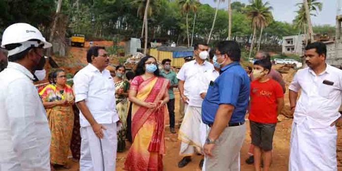 കോന്നിയിലെ കേന്ദ്രീയ വിദ്യാലയത്തിന്റെ കെട്ടിടത്തില് വരുന്ന അധ്യയന വര്ഷം പഠനം ആരംഭിക്കാന് കഴിയും : ആന്റോ ആന്റണി എംപി കോന്നിയിലെ കേന്ദ്രീയ വിദ്യാലയത്തിന്റെ കെട്ടിടത്തില് വരുന്ന അധ്യയന വര്ഷം പഠനം ആരംഭിക്കാന് കഴിയും : ആന്റോ ആന്റണി എംപി