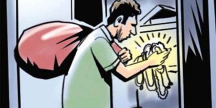 തിരുവല്ല നെടുമ്പ്രം പുത്തൻകാവ് ദേവീ ക്ഷേത്രത്തിൽ മോഷണം ; താലികളും പണവും കവര്ന്നു തിരുവല്ല നെടുമ്പ്രം പുത്തൻകാവ് ദേവീ ക്ഷേത്രത്തിൽ മോഷണം ; താലികളും പണവും കവര്ന്നു