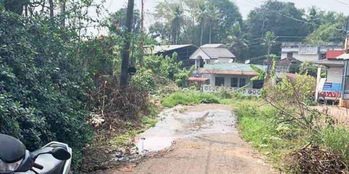 കൊല്ലകടവ് മാര്ക്കറ്റ് റോഡിലെ പൈപ്പ് പൊട്ടല് തുടര്ക്കഥയാകുന്നു കൊല്ലകടവ് മാര്ക്കറ്റ് റോഡിലെ പൈപ്പ് പൊട്ടല് തുടര്ക്കഥയാകുന്നു