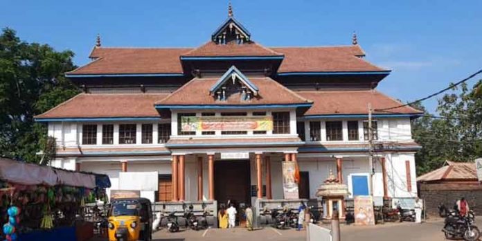 ചെങ്ങന്നൂര് മഹാദേവക്ഷേത്രത്തില് ആലപ്പാട്ട് അരയന്മാര് നടത്തിവരുന്ന പ്രസിദ്ധമായ പരിശംവെയ്പ് മാർച്ച് 1ന് ചെങ്ങന്നൂര് മഹാദേവക്ഷേത്രത്തില് ആലപ്പാട്ട് അരയന്മാര് നടത്തിവരുന്ന പ്രസിദ്ധമായ പരിശംവെയ്പ് മാർച്ച് 1ന്