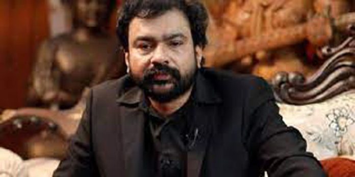 ജീവനക്കാരിയുടെ മകളെ പീഡിപ്പിച്ചെന്ന കേസ് : മോന്സണ് മാവുങ്കലിന് ജീവപര്യന്തം ജീവനക്കാരിയുടെ മകളെ പീഡിപ്പിച്ചെന്ന കേസ് : മോന്സണ് മാവുങ്കലിന് ജീവപര്യന്തം