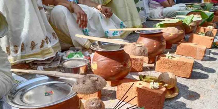 ആറ്റുകാൽ പൊങ്കാല നാളെ ; ഇത്തവണയും പൊങ്കാല പണ്ടാര അടുപ്പിൽ മാത്രം ആറ്റുകാൽ പൊങ്കാല നാളെ ; ഇത്തവണയും പൊങ്കാല പണ്ടാര അടുപ്പിൽ മാത്രം