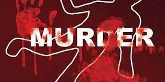 ഭാര്യയെ ശല്യപ്പെടുത്തിയത് ചോദ്യം ചെയ്തതിന് അയല്ക്കാര് മര്ദിച്ചു ; ഇതര സംസ്ഥാനക്കാരന് ദാരുണാന്ത്യം ഭാര്യയെ ശല്യപ്പെടുത്തിയത് ചോദ്യം ചെയ്തതിന് അയല്ക്കാര് മര്ദിച്ചു ; ഇതര സംസ്ഥാനക്കാരന് ദാരുണാന്ത്യം