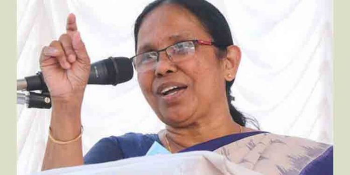 ഇരയല്ല, അതിജീവിതയാണെന്നു ഈ കൂട്ടത്തിൽ ഒരാൾ തുറന്ന് പറഞ്ഞതിൽ സന്തോഷം ഉണ്ട് ; കെ.കെ ശൈലജ ടീച്ചർ ഇരയല്ല, അതിജീവിതയാണെന്നു ഈ കൂട്ടത്തിൽ ഒരാൾ തുറന്ന് പറഞ്ഞതിൽ സന്തോഷം ഉണ്ട് ; കെ.കെ ശൈലജ ടീച്ചർ