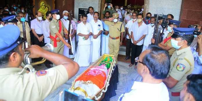 കോന്നിയുടെ രാഷ്ട്രീയ ആചാര്യന് നാട് വിട നൽകി കോന്നിയുടെ രാഷ്ട്രീയ ആചാര്യന് നാട് വിട നൽകി