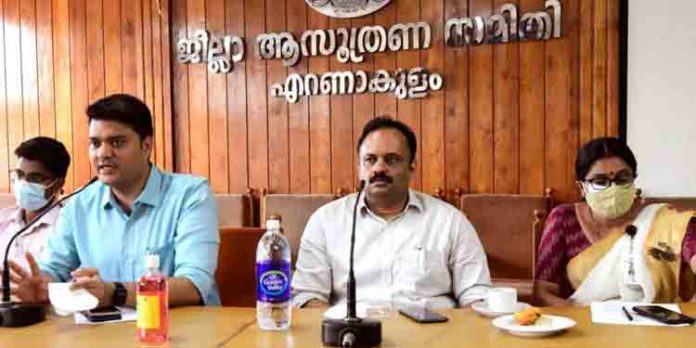 തൃക്കാക്കര ഉപതിരഞ്ഞെടുപ്പ് : ബി.എല്.ഒ മാര്ക്ക് പരിശീലനം നല്കി തൃക്കാക്കര ഉപതിരഞ്ഞെടുപ്പ് : ബി.എല്.ഒ മാര്ക്ക് പരിശീലനം നല്കി