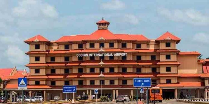 മദ്യപിച്ച് വിമാനത്താവളത്തിൽ ബഹളം ; അമേരിക്കൻ മലയാളിയെ തിരിച്ചയക്കും മദ്യപിച്ച് വിമാനത്താവളത്തിൽ ബഹളം ; അമേരിക്കൻ മലയാളിയെ തിരിച്ചയക്കും
