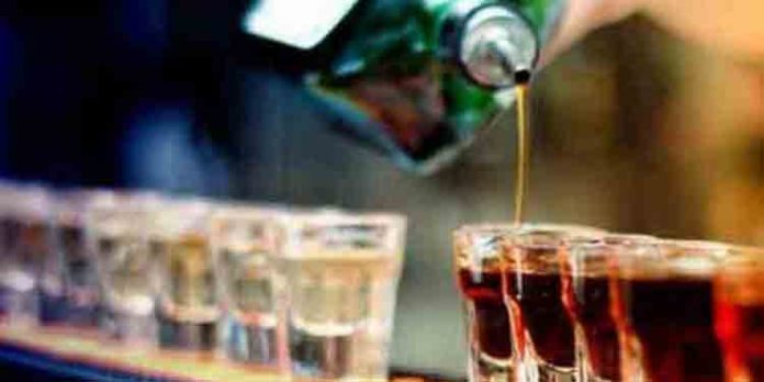 ബാർ, ബിയർ പാർലർ : പ്രവർത്തന സമയം രാവിലെ 10 മുതൽ രാത്രി 12 വരെ നിലനിർത്തിയേക്കും ബാർ, ബിയർ പാർലർ : പ്രവർത്തന സമയം രാവിലെ 10 മുതൽ രാത്രി 12 വരെ നിലനിർത്തിയേക്കും