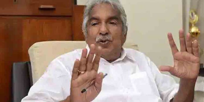 കെസിയെ ഒറ്റ തിരിഞ്ഞ് ആക്രമിക്കരുത് ; വ്യക്തികളെ ആക്രമിക്കുന്നത് കോൺഗ്രസ് രീതിയല്ല : ഉമ്മൻചാണ്ടി കെസിയെ ഒറ്റ തിരിഞ്ഞ് ആക്രമിക്കരുത് ; വ്യക്തികളെ ആക്രമിക്കുന്നത് കോൺഗ്രസ് രീതിയല്ല : ഉമ്മൻചാണ്ടി