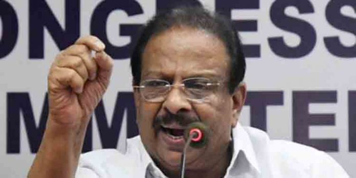 വൈദികനെതിരെയുള്ള പോലീസ് നടപടിയില് രൂക്ഷ വിമര്ശനവുമായി കെ – സുധാകരന് വൈദികനെതിരെയുള്ള പോലീസ് നടപടിയില് രൂക്ഷ വിമര്ശനവുമായി കെ – സുധാകരന്