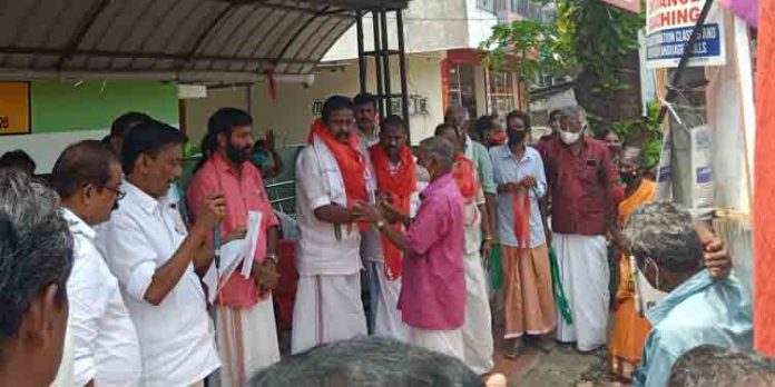സംയുക്ത ട്രേഡ് യൂണിയൻ വാഹന പ്രചരണ ജാഥ നടത്തി സംയുക്ത ട്രേഡ് യൂണിയൻ വാഹന പ്രചരണ ജാഥ നടത്തി