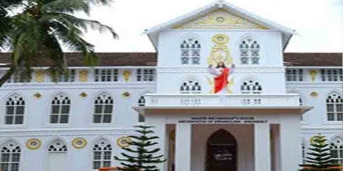 കര്ദ്ദിനാള് മാര് ജോര്ജ്ജ് ആലഞ്ചേരിയുടെ കോലം കത്തിച്ചവര്ക്കെതിരെ നടപടി കര്ദ്ദിനാള് മാര് ജോര്ജ്ജ് ആലഞ്ചേരിയുടെ കോലം കത്തിച്ചവര്ക്കെതിരെ നടപടി