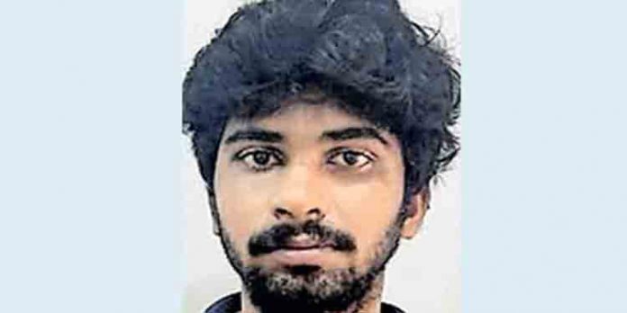 വീട്ടമ്മയെ പീഡിപ്പിക്കാന് ശ്രമിച്ച യുവാവിനെ പോലീസ് അറസ്റ്റ് ചെയ്തു വീട്ടമ്മയെ പീഡിപ്പിക്കാന് ശ്രമിച്ച യുവാവിനെ പോലീസ് അറസ്റ്റ് ചെയ്തു