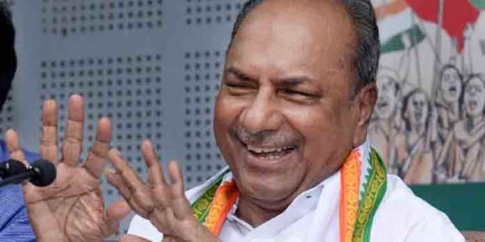 എ.കെ ആന്റണിക്ക് ലോക്മത് പുരസ്കാരം ; പാര്ലിമെന്റിലെ സംഭാവനകള് മുന്നിര്ത്തിയാണ് അംഗീകാരം എ.കെ ആന്റണിക്ക് ലോക്മത് പുരസ്കാരം ; പാര്ലിമെന്റിലെ സംഭാവനകള് മുന്നിര്ത്തിയാണ് അംഗീകാരം