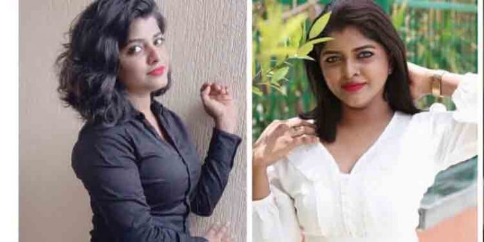 നമ്പര് 18 പോക്സോ കേസില് മൂന്നാം പ്രതി അഞ്ജലി റിമാ ദേവിനെ ഇന്ന് വീണ്ടും ചോദ്യം ചെയ്യും നമ്പര് 18 പോക്സോ കേസില് മൂന്നാം പ്രതി അഞ്ജലി റിമാ ദേവിനെ ഇന്ന് വീണ്ടും ചോദ്യം ചെയ്യും