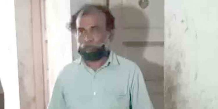 കുമളി ചെക്ക് പോസ്റ്റില് അരക്കിലോ കഞ്ചാവുമായി ചങ്ങനാശ്ശേരി സ്വദേശി പിടിയില് കുമളി ചെക്ക് പോസ്റ്റില് അരക്കിലോ കഞ്ചാവുമായി ചങ്ങനാശ്ശേരി സ്വദേശി പിടിയില്