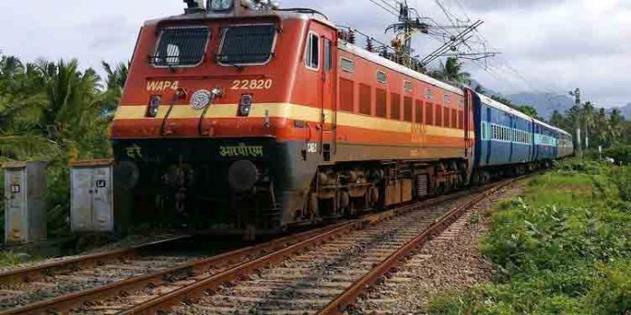 ട്രെയിൻ ഗതാഗതത്തിന് നിയന്ത്രണം ഏർപ്പെടുത്തി ട്രെയിൻ ഗതാഗതത്തിന് നിയന്ത്രണം ഏർപ്പെടുത്തി