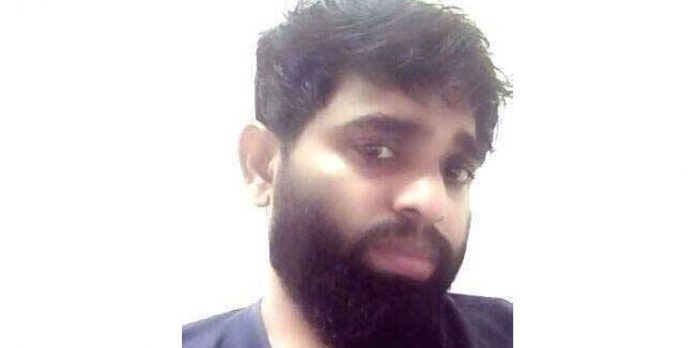 ടെക്സ്റ്റൈല് ഉടമയായ യുവതിയെ വെട്ടിക്കൊലപ്പെടുത്തിയ കേസിലെ പ്രതി തൂങ്ങിമരിച്ച നിലയില് ടെക്സ്റ്റൈല് ഉടമയായ യുവതിയെ വെട്ടിക്കൊലപ്പെടുത്തിയ കേസിലെ പ്രതി തൂങ്ങിമരിച്ച നിലയില്