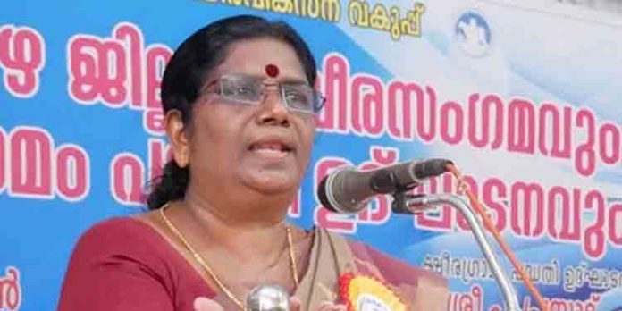 സംസ്ഥാനത്തുടനീളം വെറ്ററിനറി ആംബുലന്സുകളും ടെലി വെറ്ററിനറി യൂണിറ്റും ഏര്പ്പെടുത്തും : മന്ത്രി ചിഞ്ചുറാണി സംസ്ഥാനത്തുടനീളം വെറ്ററിനറി ആംബുലന്സുകളും ടെലി വെറ്ററിനറി യൂണിറ്റും ഏര്പ്പെടുത്തും : മന്ത്രി ചിഞ്ചുറാണി