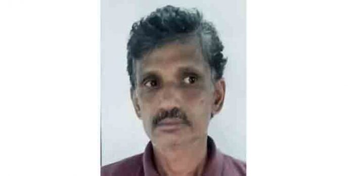 ക്ഷേത്രത്തിലെ മോഷണം പൂജാരി മൈക്കിലൂടെ നാട്ടുകാരെ അറിയിച്ചു ; നാട്ടുകാര് മോഷ്ടാവിനെ രാത്രിയില് തന്നെ പിടികൂടി ക്ഷേത്രത്തിലെ മോഷണം പൂജാരി മൈക്കിലൂടെ നാട്ടുകാരെ അറിയിച്ചു ; നാട്ടുകാര് മോഷ്ടാവിനെ രാത്രിയില് തന്നെ പിടികൂടി