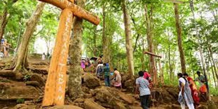 മലയാറ്റൂര് തീര്ത്ഥാടനം ; പൂര്ണ്ണമായ ജനപങ്കാളിത്തത്തോടെ നടത്താന് തീരുമാനം മലയാറ്റൂര് തീര്ത്ഥാടനം ; പൂര്ണ്ണമായ ജനപങ്കാളിത്തത്തോടെ നടത്താന് തീരുമാനം