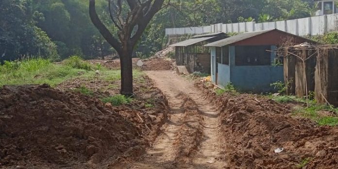 ഭരണം കിട്ടി വര്ഷം ഒന്നു കഴിഞ്ഞിട്ടും അങ്ങാടി പഞ്ചായത്തിലെ മാലിന്യ പ്രശ്നങ്ങള്ക്ക് പരിഹാരമായില്ല ഭരണം കിട്ടി വര്ഷം ഒന്നു കഴിഞ്ഞിട്ടും അങ്ങാടി പഞ്ചായത്തിലെ മാലിന്യ പ്രശ്നങ്ങള്ക്ക് പരിഹാരമായില്ല