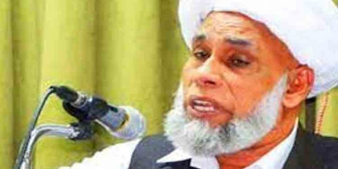 ബുര്ഖ ധരിക്കുന്നത് നിരോധിച്ച ഹൈക്കോടതി വിധിക്കെതിരെ സുപ്രീം കോടതിയെ സമീപിച്ച് സമസ്ത ബുര്ഖ ധരിക്കുന്നത് നിരോധിച്ച ഹൈക്കോടതി വിധിക്കെതിരെ സുപ്രീം കോടതിയെ സമീപിച്ച് സമസ്ത