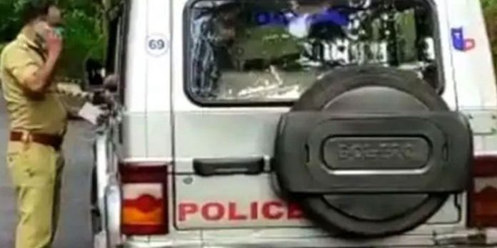 കടക്കലില് പ്ലസ് വണ് വിദ്യാര്ത്ഥിനിയെ പീഡിപ്പിച്ച സംഭവത്തില് ഒരാള് കൂടി അറസ്റ്റില് കടക്കലില് പ്ലസ് വണ് വിദ്യാര്ത്ഥിനിയെ പീഡിപ്പിച്ച സംഭവത്തില് ഒരാള് കൂടി അറസ്റ്റില്