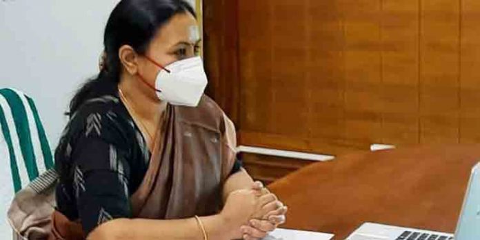 ചില ഡോക്ടര്മാര് തുടരുന്ന രീതികള് അവസാനിപ്പിച്ചില്ലെങ്കില് അതിശക്തമായ നടപടി സ്വീകരിക്കുo:മന്ത്രി വീണാ ജോര്ജ് ചില ഡോക്ടര്മാര് തുടരുന്ന രീതികള് അവസാനിപ്പിച്ചില്ലെങ്കില് അതിശക്തമായ നടപടി സ്വീകരിക്കുo:മന്ത്രി വീണാ ജോര്ജ്