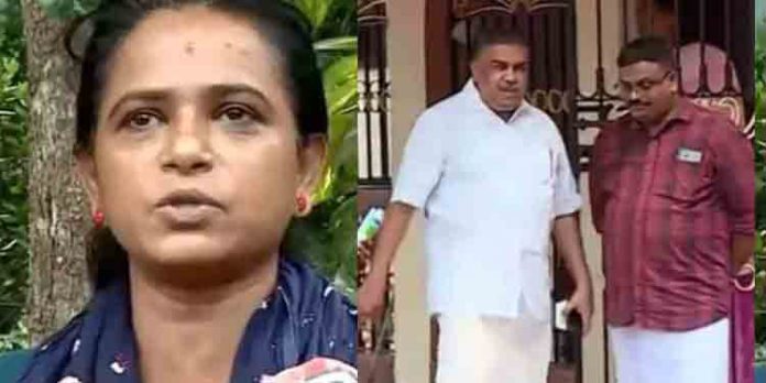 മന്ത്രി സജി ചെറിയാനും സിപിഎം നേതാക്കളും വീടുകളിൽ കയറി ഭീഷണിപ്പെടുത്തുന്നു : ആരോപണവുമായി സമരസമിതി മന്ത്രി സജി ചെറിയാനും സിപിഎം നേതാക്കളും വീടുകളിൽ കയറി ഭീഷണിപ്പെടുത്തുന്നു : ആരോപണവുമായി സമരസമിതി
