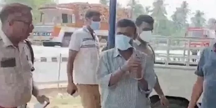 ബവ്റിജസ് ഔട്ട് ലെറ്റ് കുത്തിത്തുറന്ന് കവര്ച്ച നടത്തിയ ആള് അറസ്റ്റില് ബവ്റിജസ് ഔട്ട് ലെറ്റ് കുത്തിത്തുറന്ന് കവര്ച്ച നടത്തിയ ആള് അറസ്റ്റില്