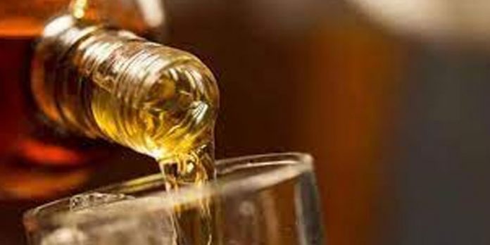 കാര്ഷിക വിളകളില് നിന്നും വൈനും ലഹരി കുറഞ്ഞ മദ്യവും ഉല്പ്പാദിപ്പിക്കാന് മന്ത്രി സഭാ യോഗം തീരുമാനിച്ചു കാര്ഷിക വിളകളില് നിന്നും വൈനും ലഹരി കുറഞ്ഞ മദ്യവും ഉല്പ്പാദിപ്പിക്കാന് മന്ത്രി സഭാ യോഗം തീരുമാനിച്ചു