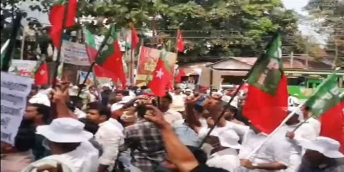 എസ്ഡിപിഐ കളക്ടറേറ്റ് മാര്ച്ചിനു നേരെ പോലിസ് അതിക്രമം എസ്ഡിപിഐ കളക്ടറേറ്റ് മാര്ച്ചിനു നേരെ പോലിസ് അതിക്രമം