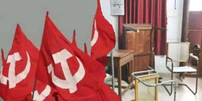 പണിമുടക്കില് ജോലിക്കെത്തിയ കെഎസ്ഇബി ജീവനക്കാരെ മർദ്ദിച്ച സംഭവം ; അഞ്ച് പേര് അറസ്റ്റില് പണിമുടക്കില് ജോലിക്കെത്തിയ കെഎസ്ഇബി ജീവനക്കാരെ മർദ്ദിച്ച സംഭവം ; അഞ്ച് പേര് അറസ്റ്റില്