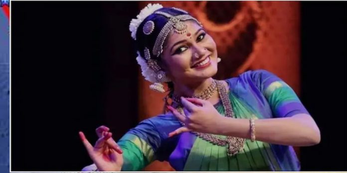 മന്സിയക്ക് അവസരം നിഷേധിച്ച സംഭവത്തില് തന്ത്രി പ്രതിനിധി രാജിവെച്ചു മന്സിയക്ക് അവസരം നിഷേധിച്ച സംഭവത്തില് തന്ത്രി പ്രതിനിധി രാജിവെച്ചു