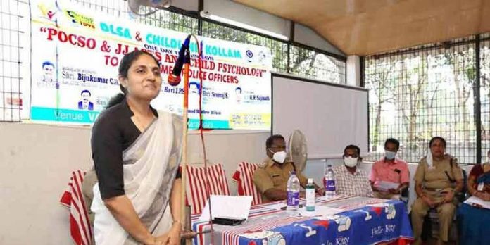 വനിതാ പോലീസ് ഉദ്യോഗസ്ഥര്ക്ക് ഏകദിന പരിശീലനം നൽകി വനിതാ പോലീസ് ഉദ്യോഗസ്ഥര്ക്ക് ഏകദിന പരിശീലനം നൽകി