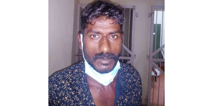 വെട്ടുകത്തി കൊണ്ട് മാരകമായി പരിക്കേൽപ്പിച്ച പ്രതിയെ പോലീസ് ഉടനടി പിടികൂടി വെട്ടുകത്തി കൊണ്ട് മാരകമായി പരിക്കേൽപ്പിച്ച പ്രതിയെ പോലീസ് ഉടനടി പിടികൂടി