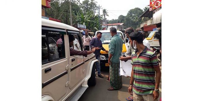 അനധികൃത പാർക്കിങും അമിത വേഗതയും ; ചുങ്കപ്പാറയിൽ അപകടങ്ങൾ പതിവാകുന്നു അനധികൃത പാർക്കിങും അമിത വേഗതയും ; ചുങ്കപ്പാറയിൽ അപകടങ്ങൾ പതിവാകുന്നു