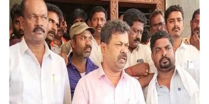 മദ്രസകള് നിരോധിക്കണം ; മുഖ്യമന്ത്രിയെ സമീപിച്ച് എംഎല്എ മദ്രസകള് നിരോധിക്കണം ; മുഖ്യമന്ത്രിയെ സമീപിച്ച് എംഎല്എ